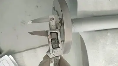 Can ceramic cylinder liners be customized for conveying cathode/anode materials? Do they provide anti-static protection?